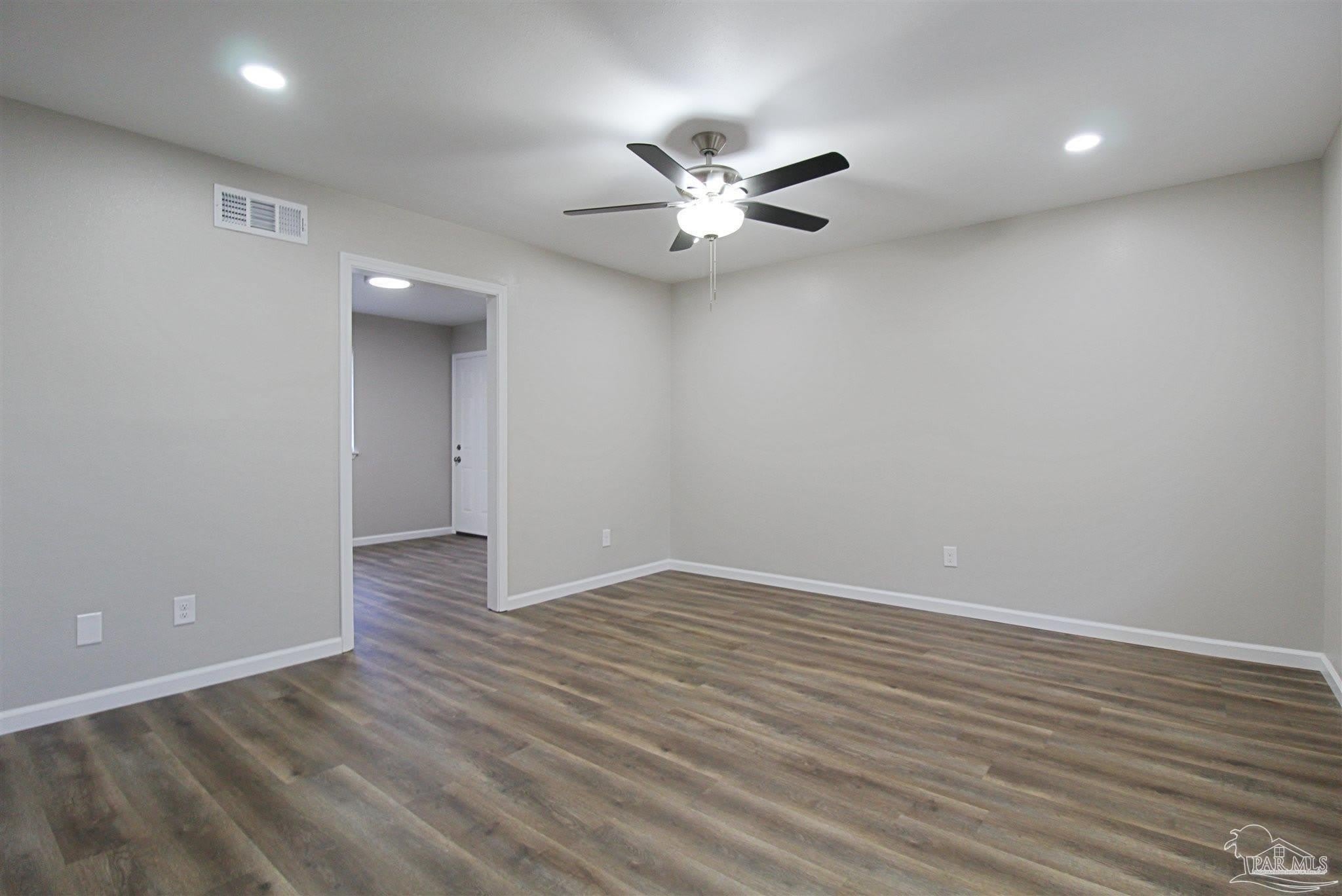 9615 Sandpiper St – photo 4