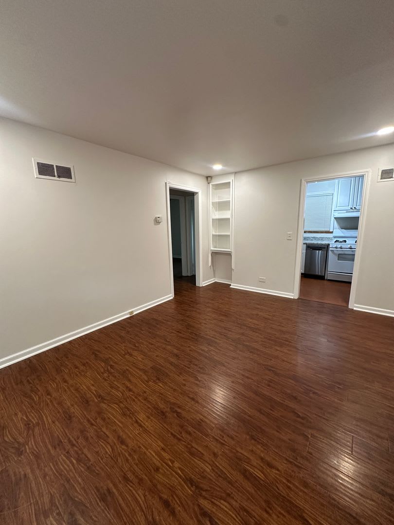 2 bedroom Single House in Denver, Montclair neighborhood – photo 2