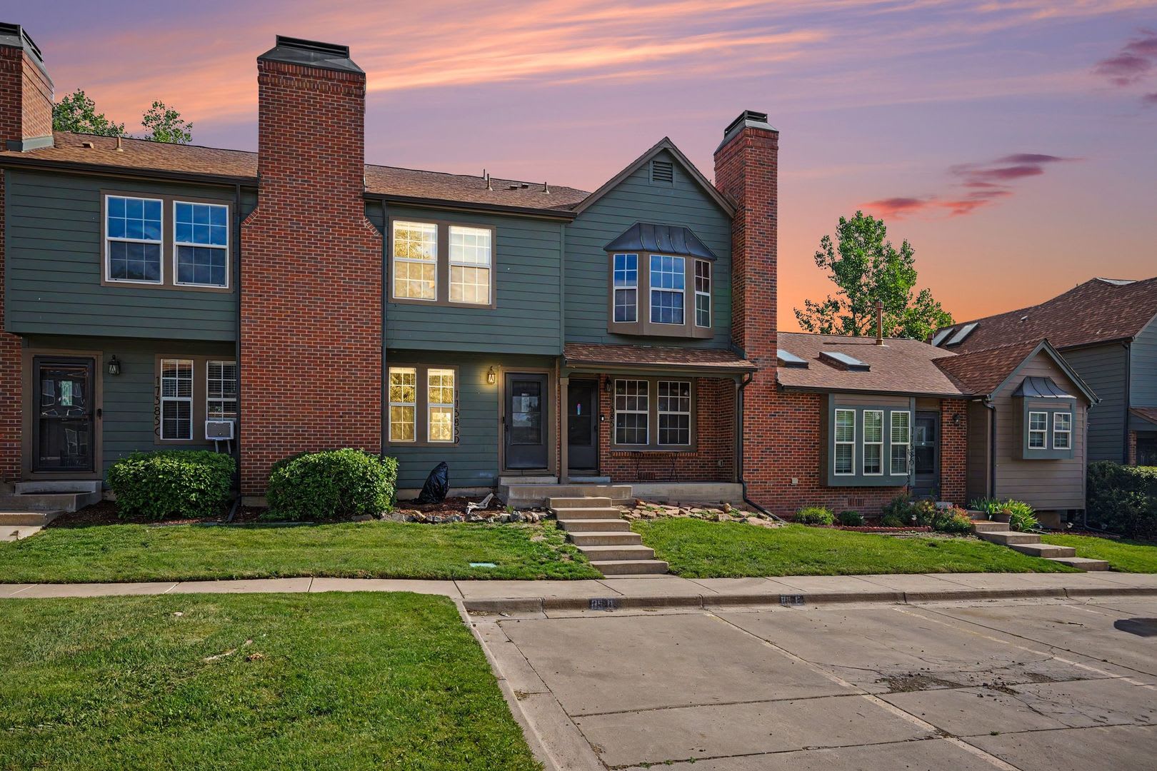 Updated 2 Bedroom, 2 Bathroom Townhome – Move-In Ready! – photo 1