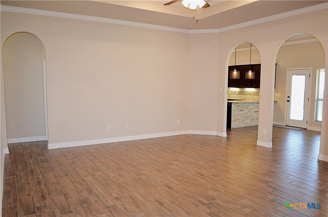7609 Zircon Drive – photo 5