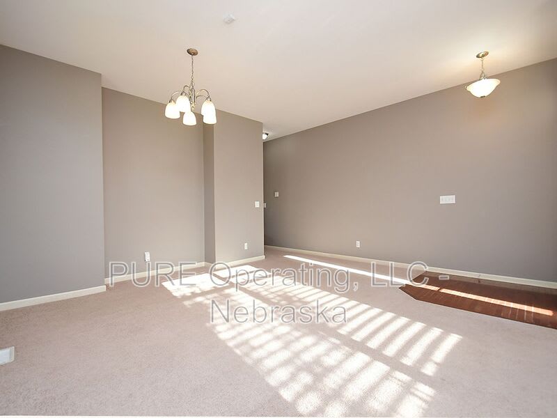 16258 Loop St – photo 5