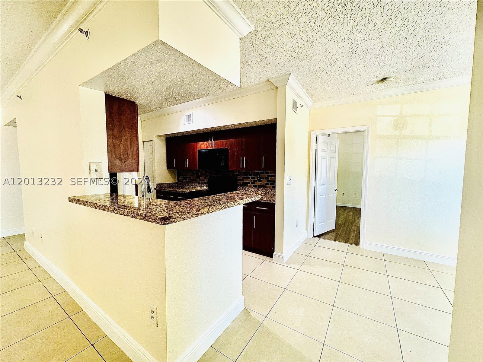 220 Sw 116Th Ave – photo 2