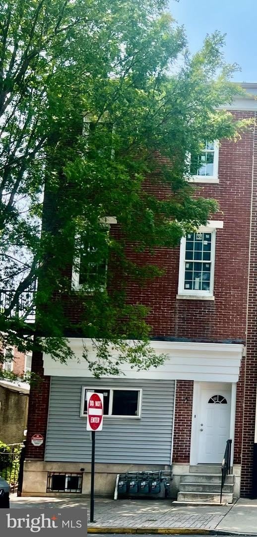 625 DEKALB ST #1 – photo 2