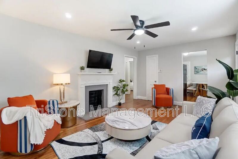 1317 Remount Road – photo 3