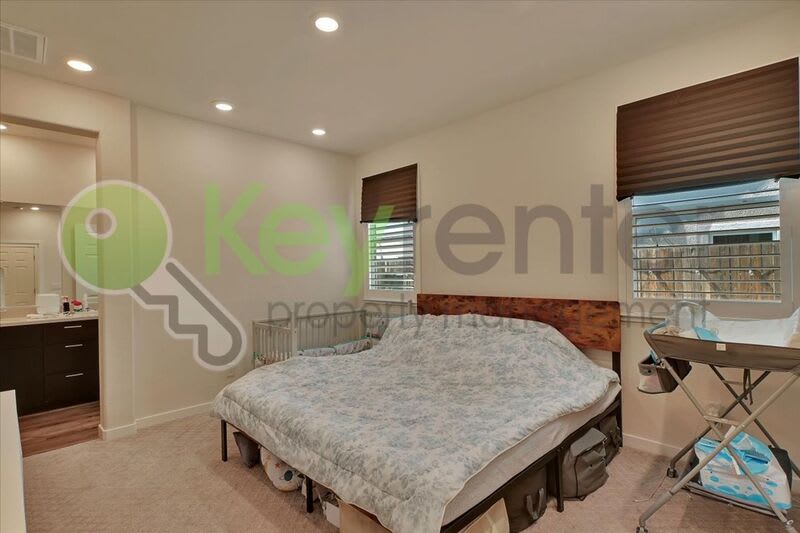 4168 Gossamer Street – photo 4