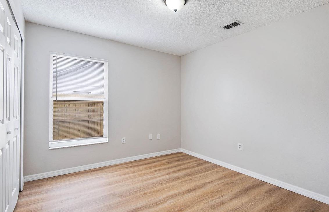 4107 11th Avenue East – photo 4