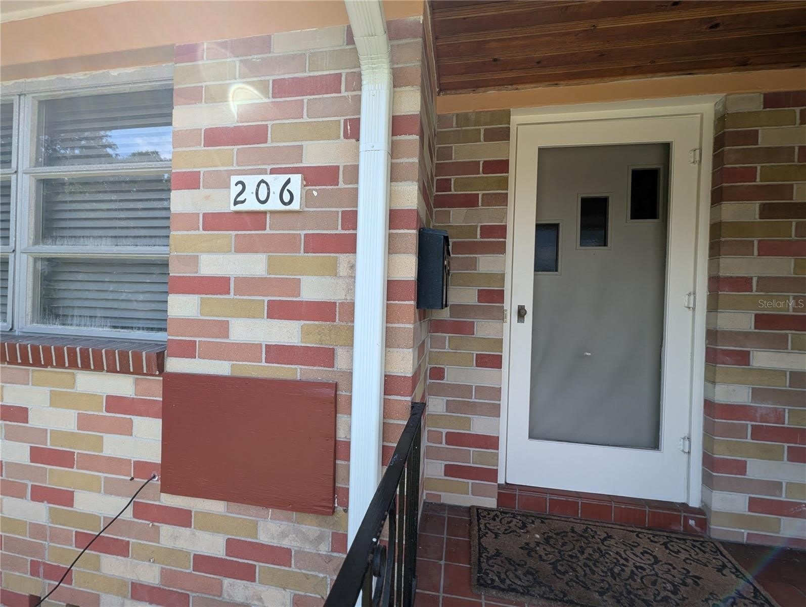 206 12TH Avenue N – photo 1