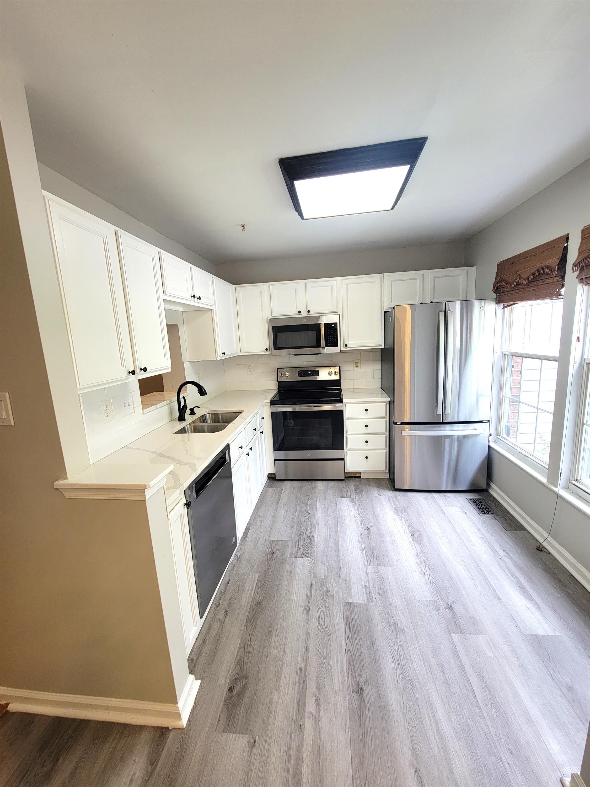 8702 Castlerock Court – photo 3