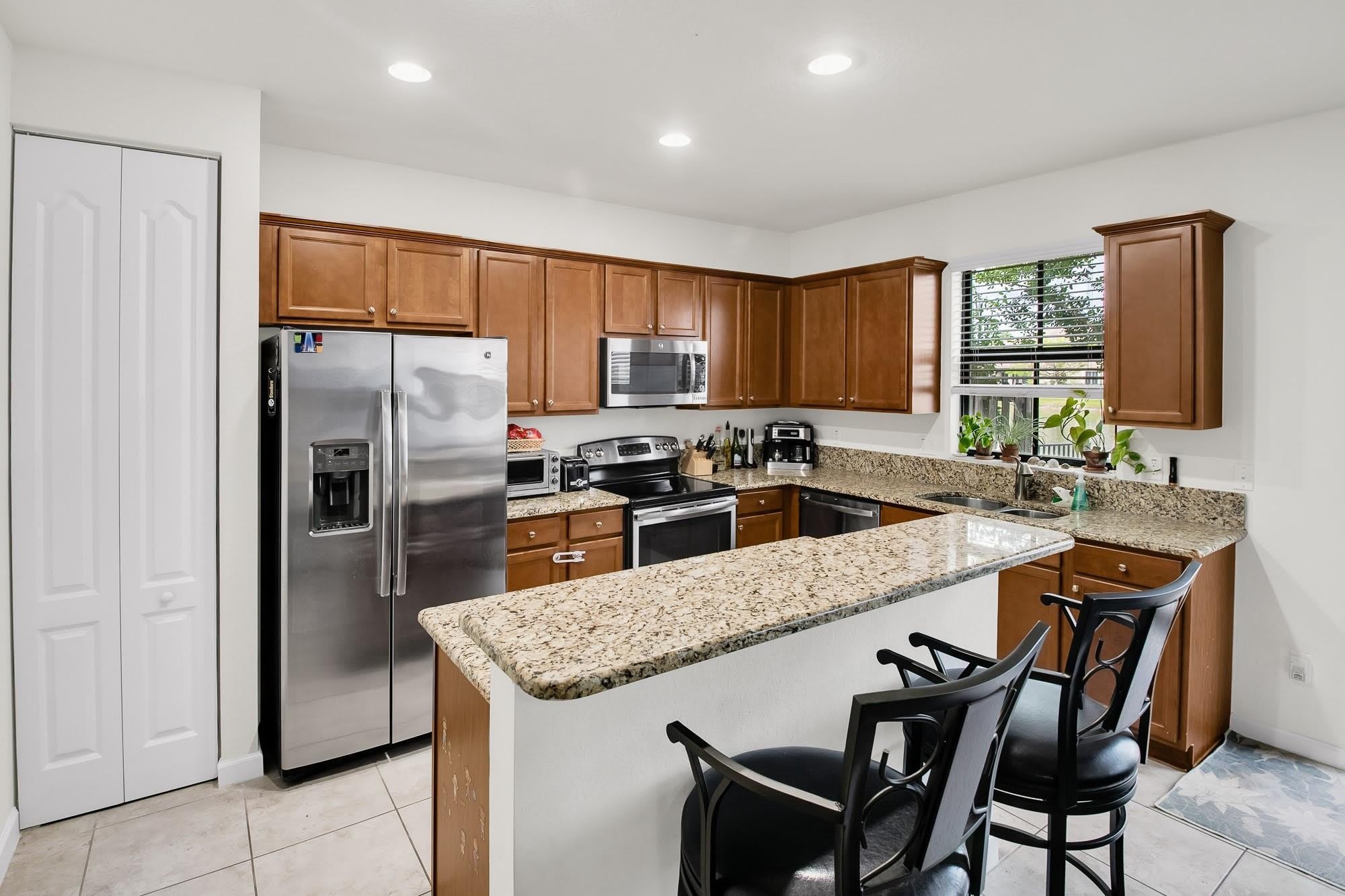 8455 Lakeview Trail – photo 5