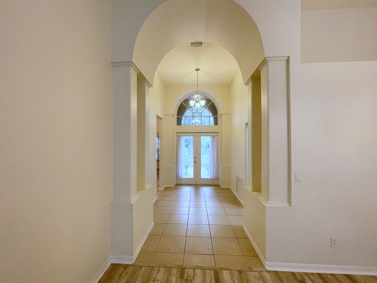 Spacious Northdale 3BR/2.5 two story townhome New Property Coming Later – photo 2