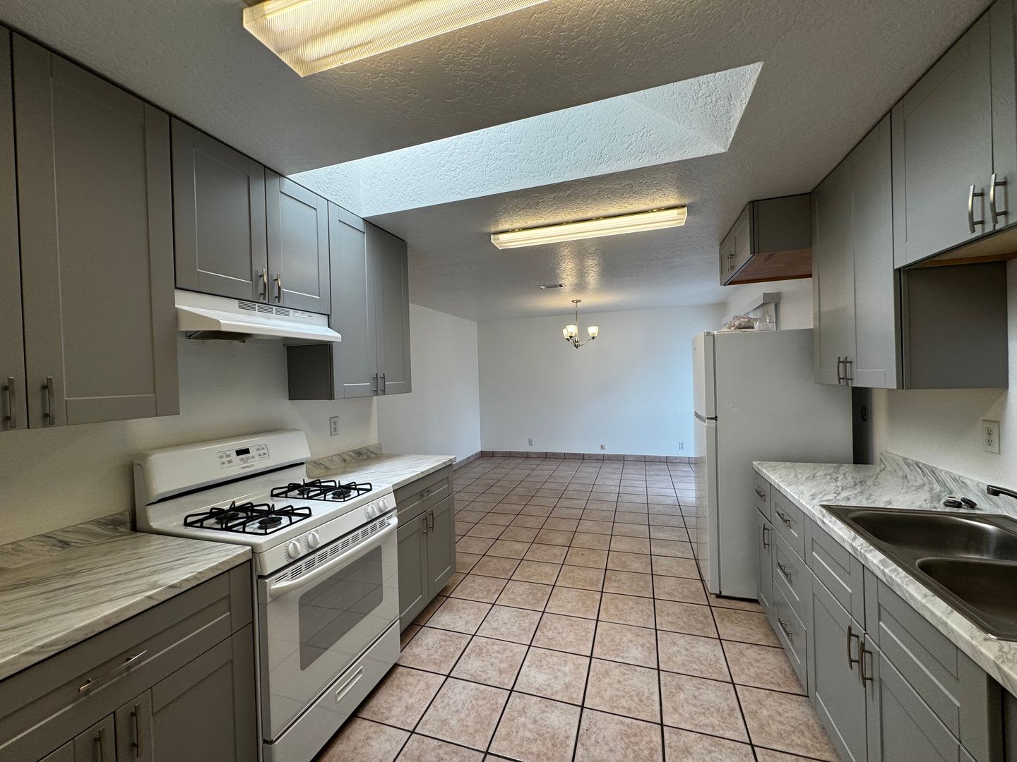 Remodeled- Beautiful 3bd/2ba Home – photo 5