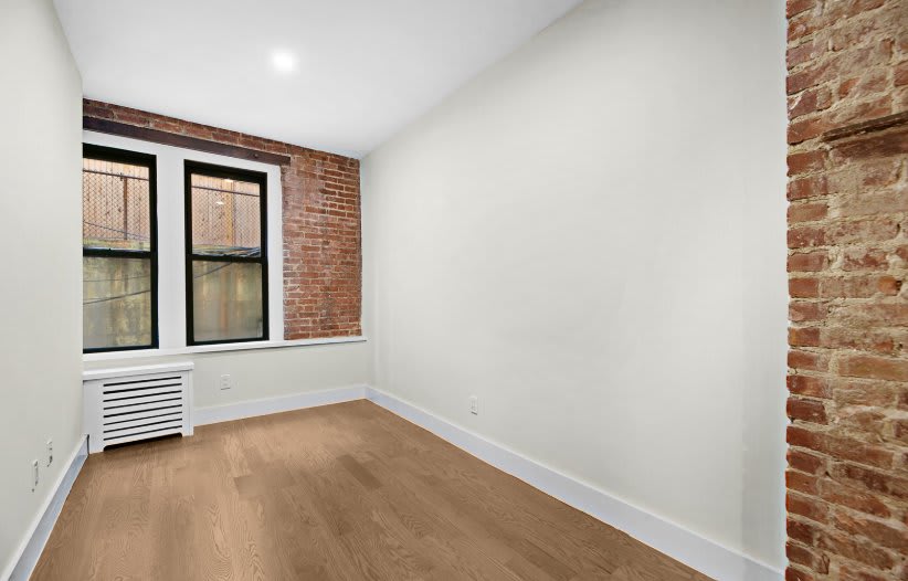 220 E 70th St – photo 4