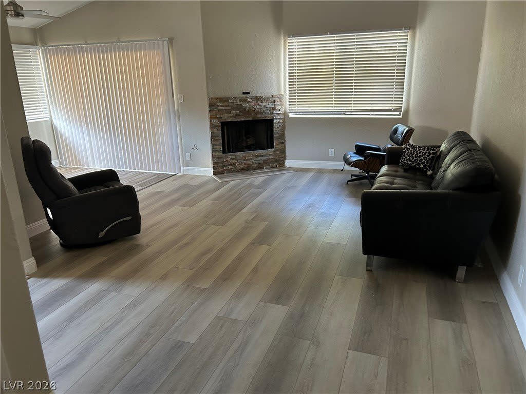 5048 S Rainbow Boulevard – photo 4