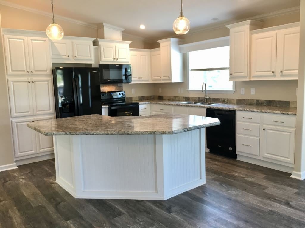 146 Highland Drive – photo 2