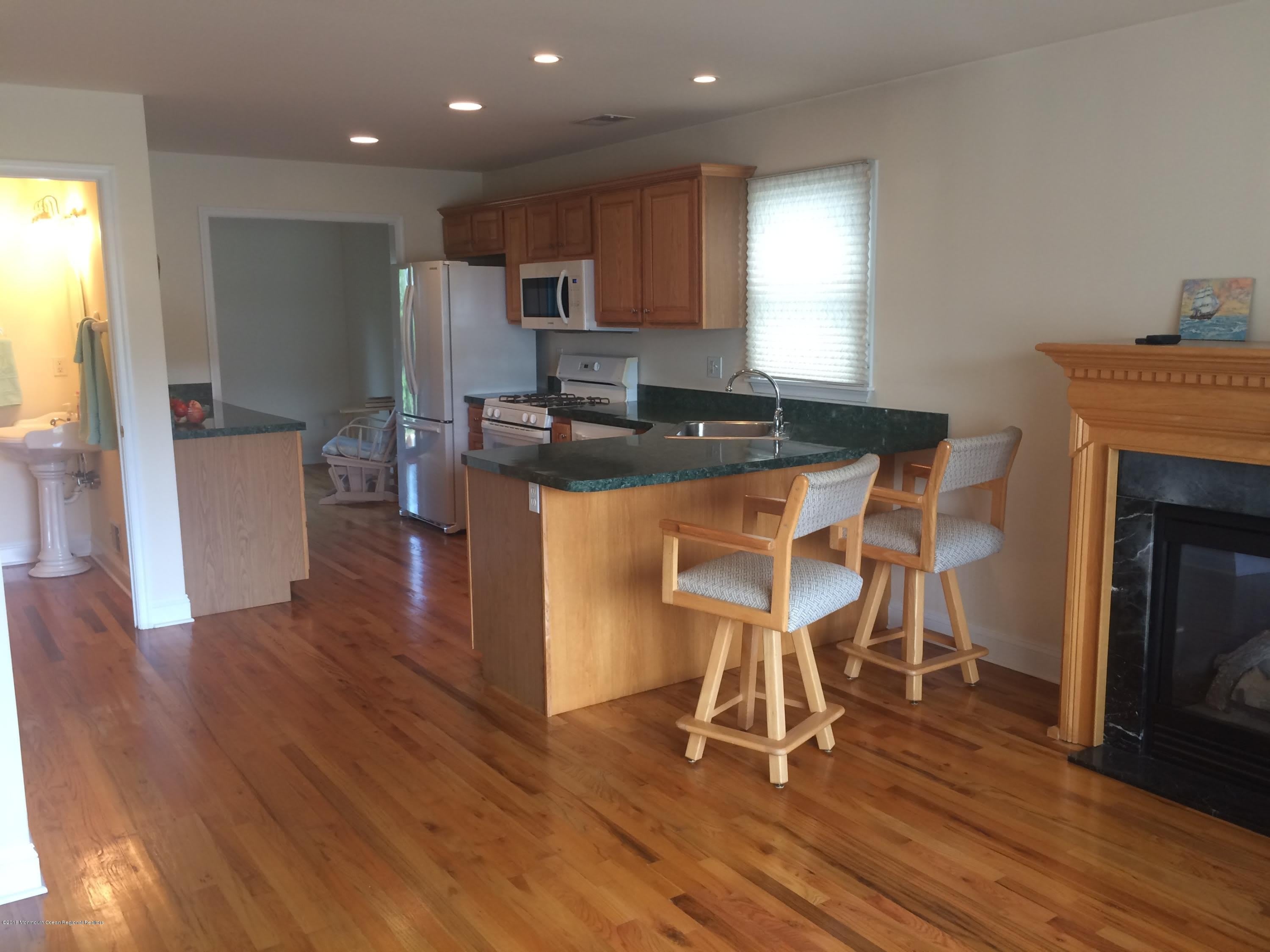 508 Lake Terrace – photo 3