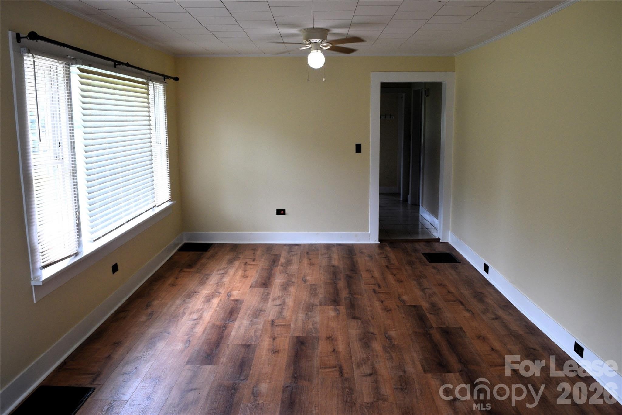 2736 Peachtree Road – photo 3