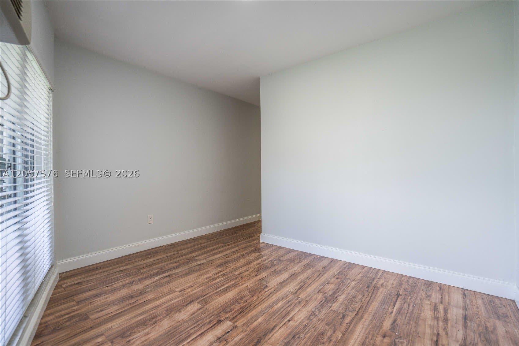 7927 East Dr – photo 3