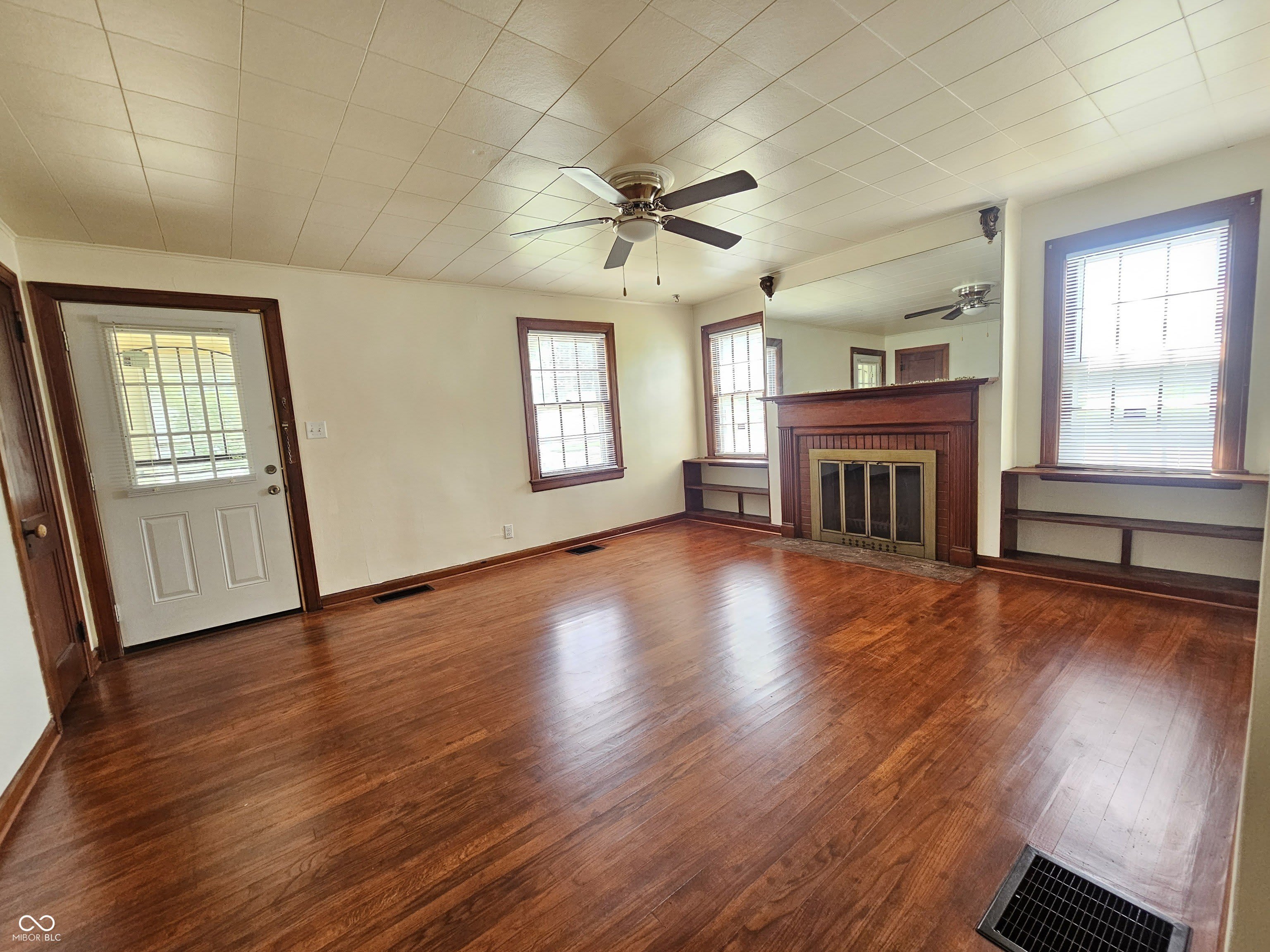 2307 Arrow Avenue – photo 5