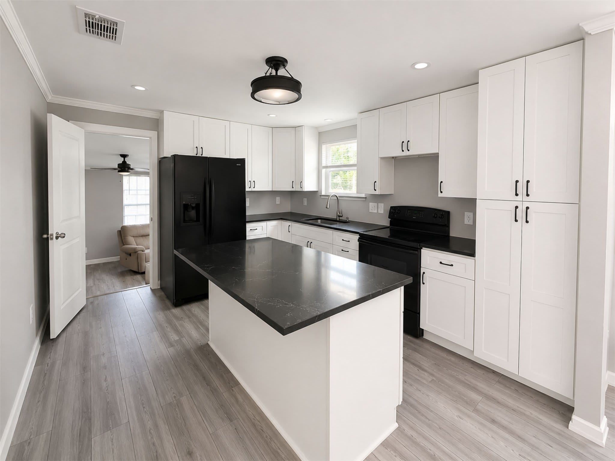 1306 Locust Street – photo 4