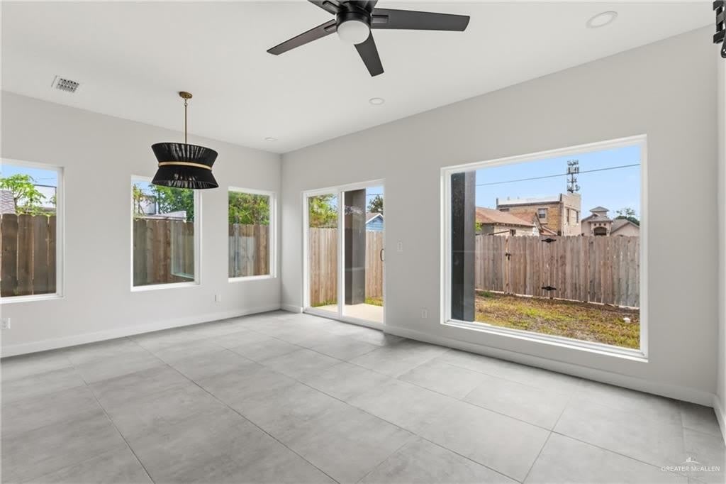 813 S Bicentennial Boulevard – photo 4