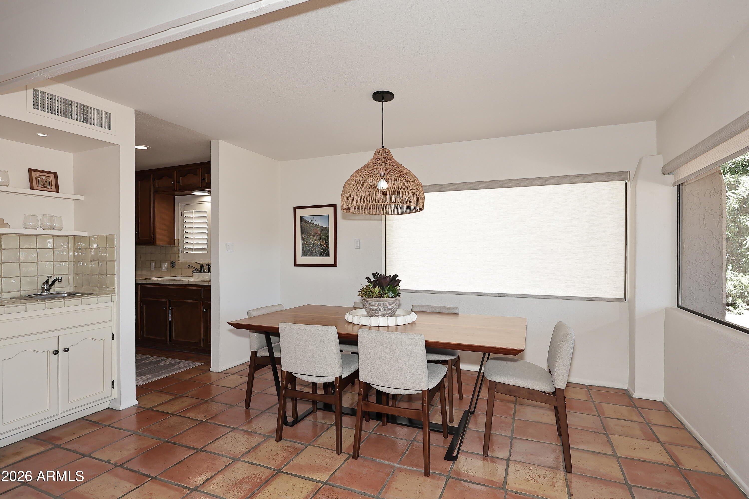 1725 E STAGHORN Lane – photo 4