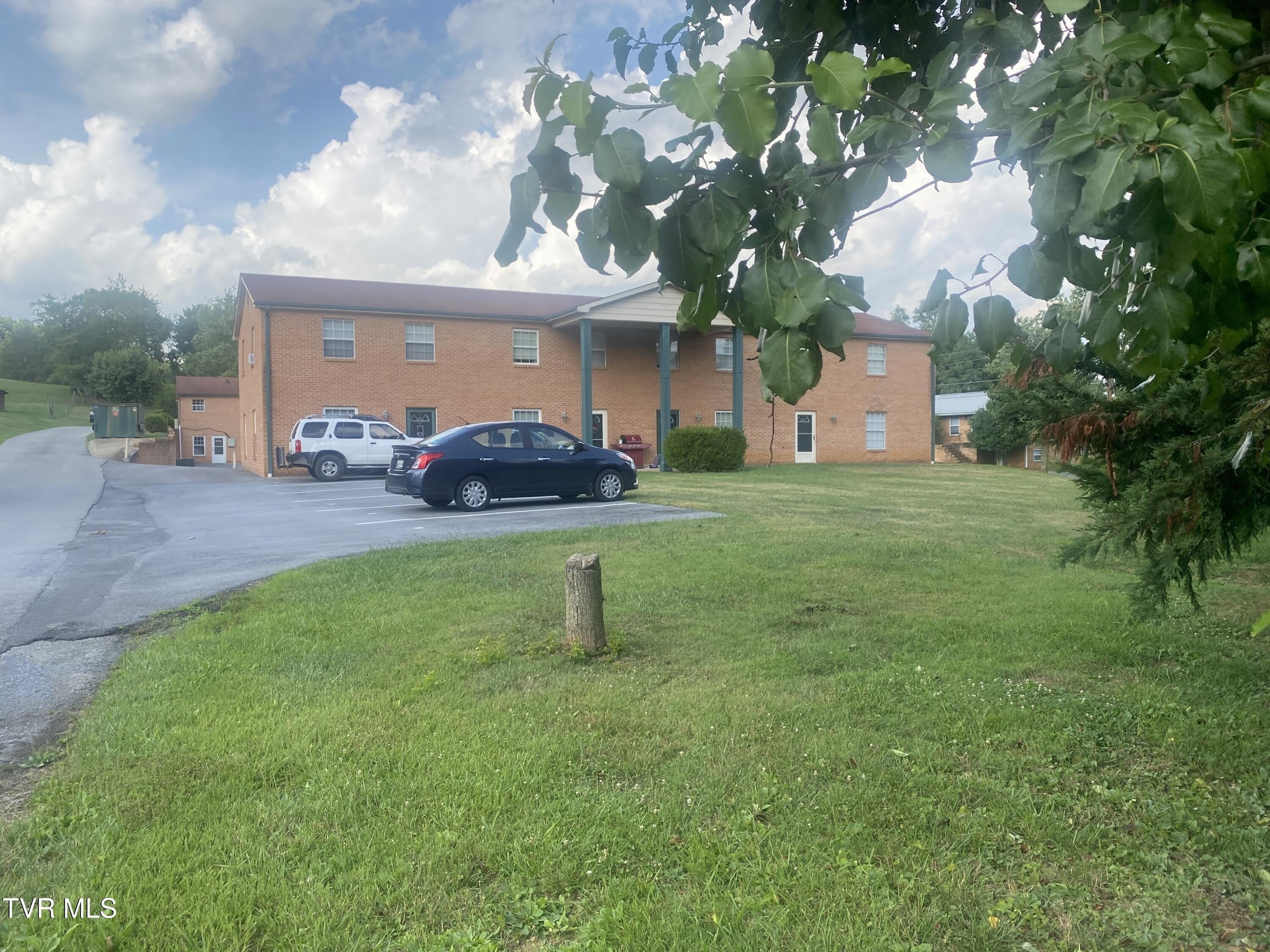 103 Skyview Drive – photo 2