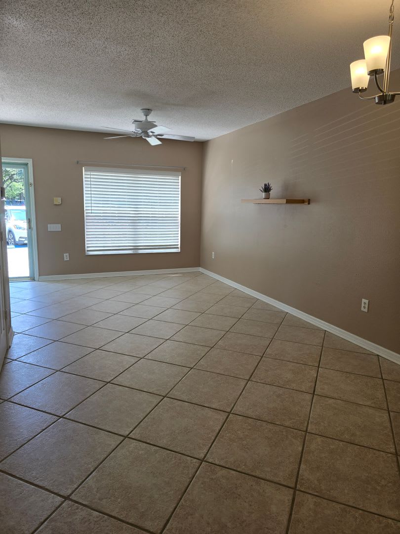 Immaculate 2-Bedroom, 2.5-Bath Townhome in Gated Hunter’s Key – Prime New Tampa Location – photo 4