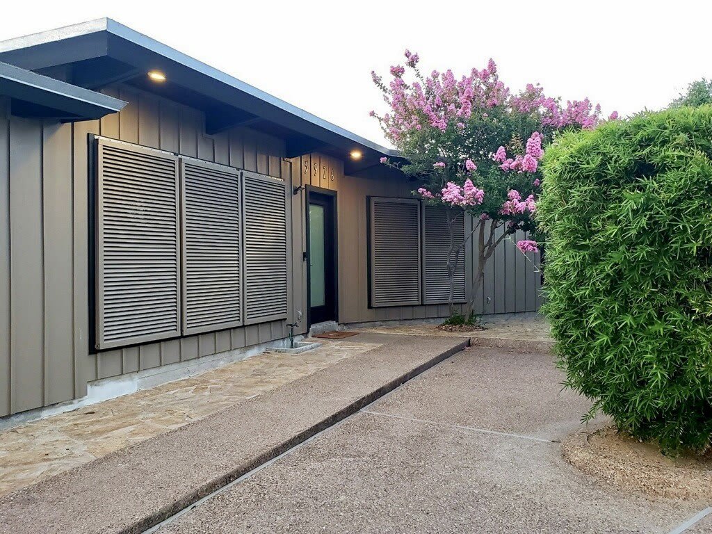 5926 S Alameda Street S – photo 1