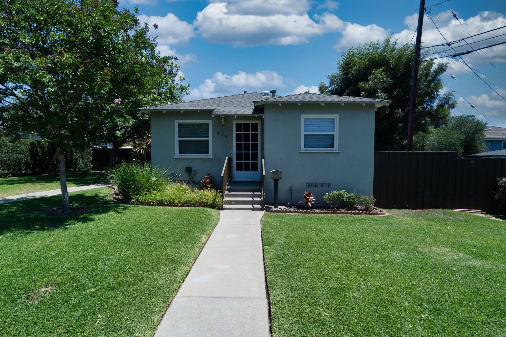 Charming Monrovia Home in a Prime Location! – photo 1