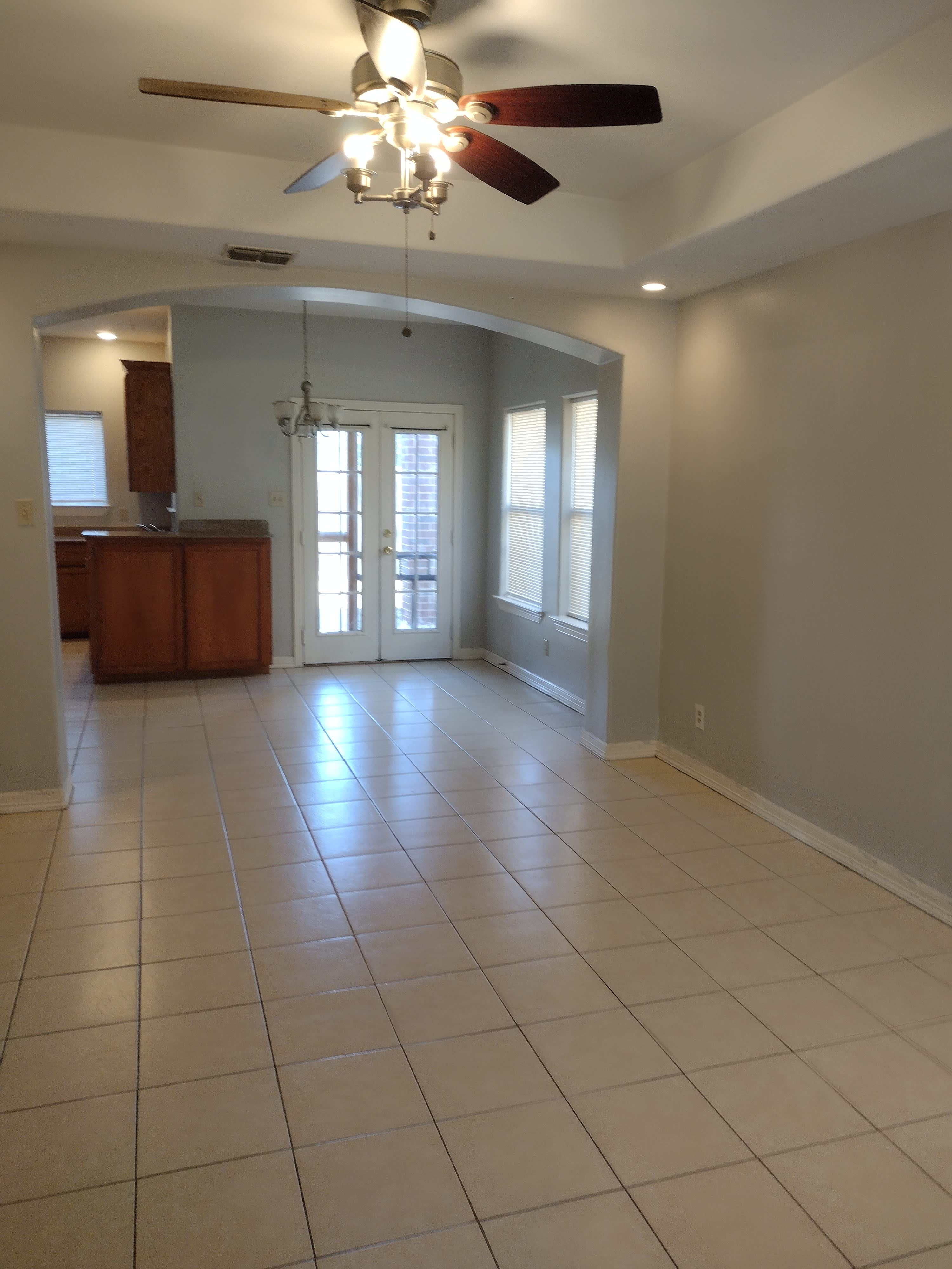 1409 West Kiwi Avenue – photo 3
