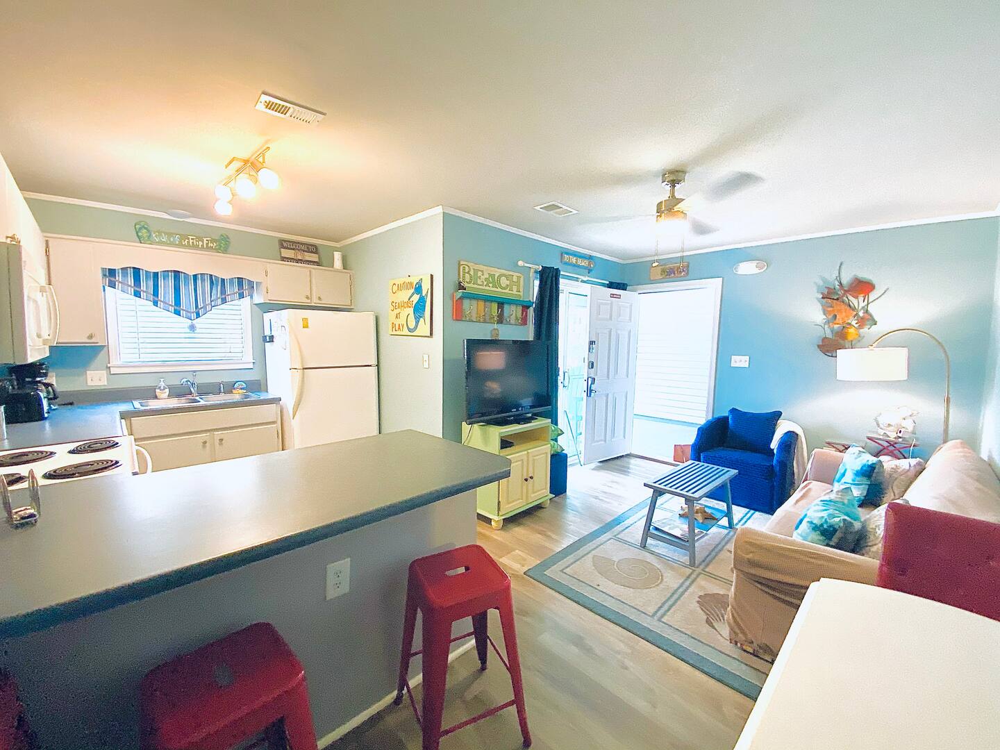 11 Beachside Drive Unit 812 1 – photo 2
