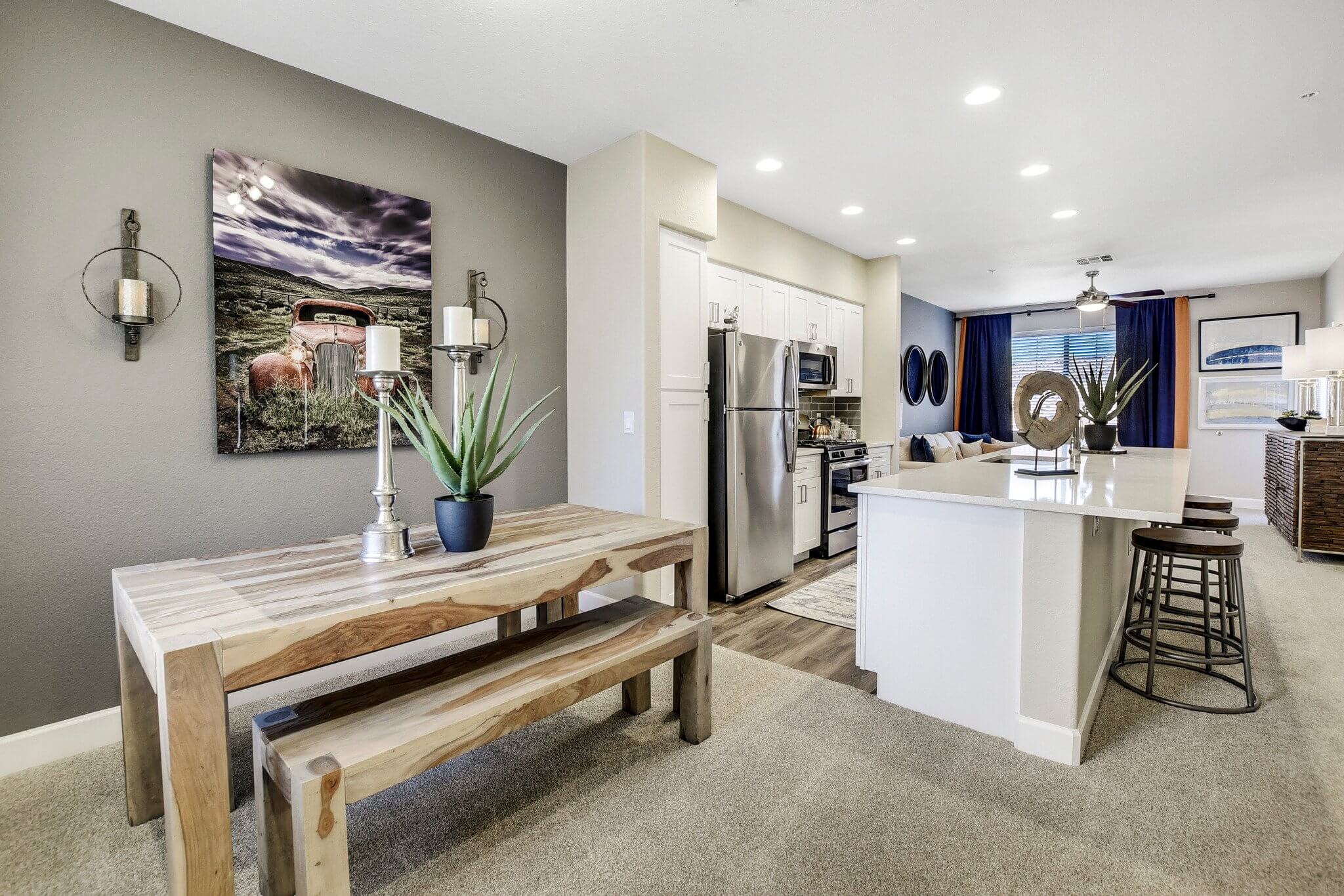 Desert Club Apartments – photo 1