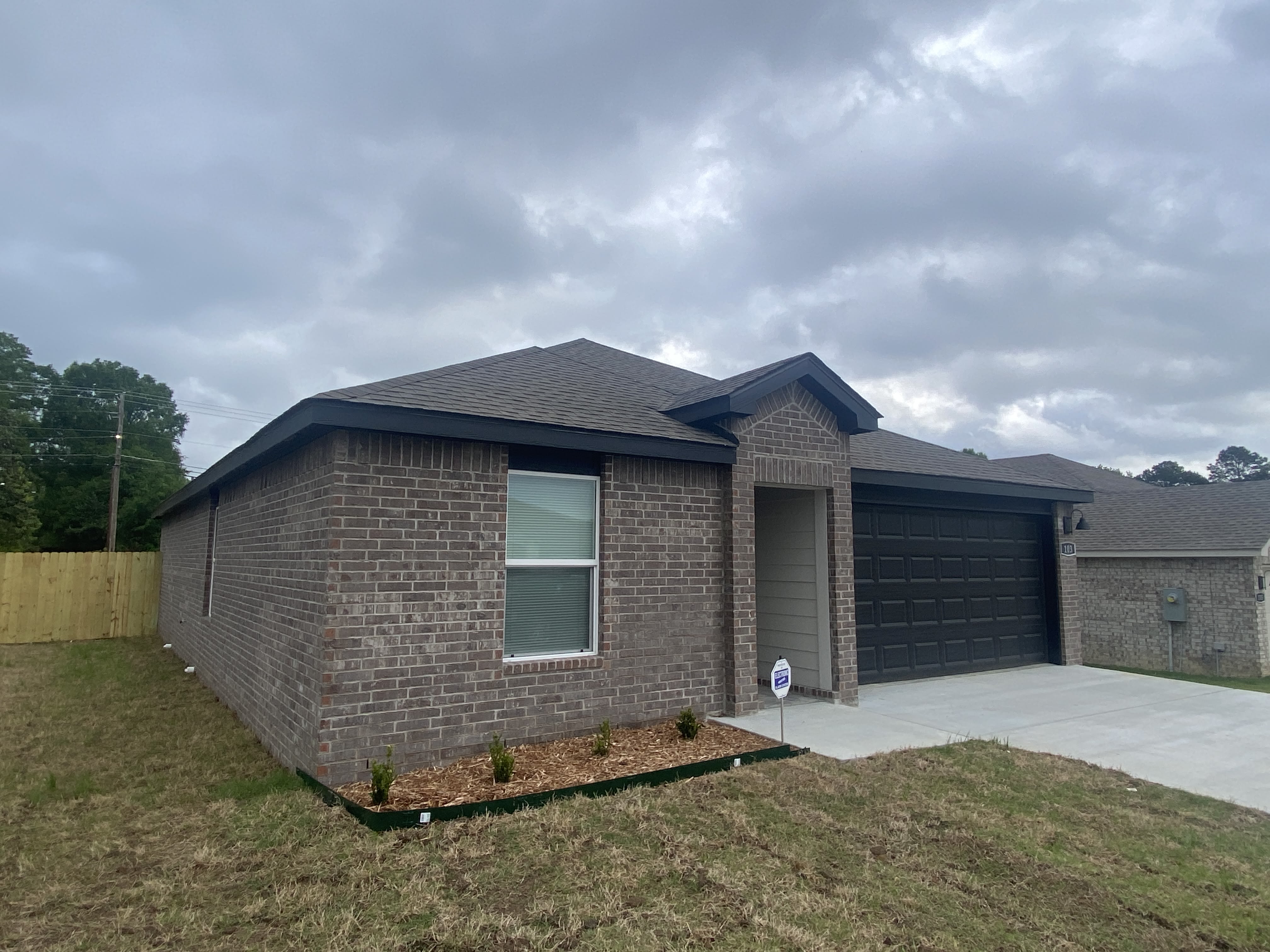 103 E Fredonia Ct – photo 2