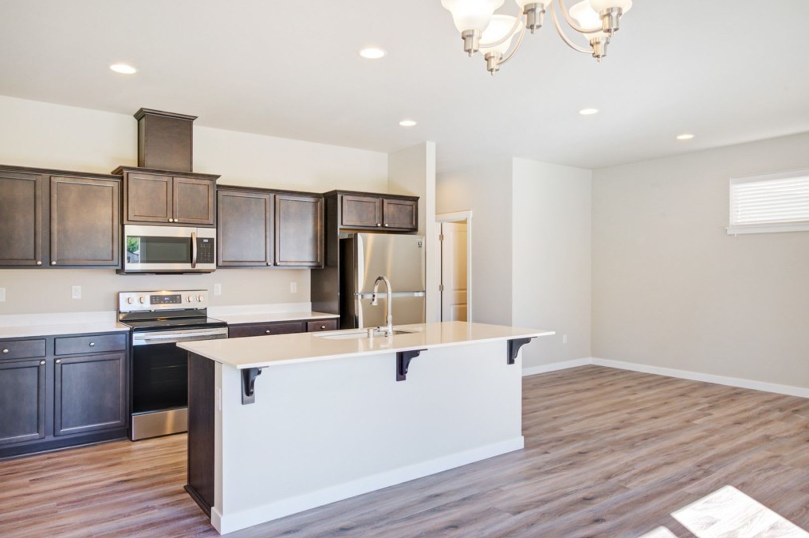 4Bd 2 5Ba In Lssd 500 Rent Credit No Pet Rent – photo 4