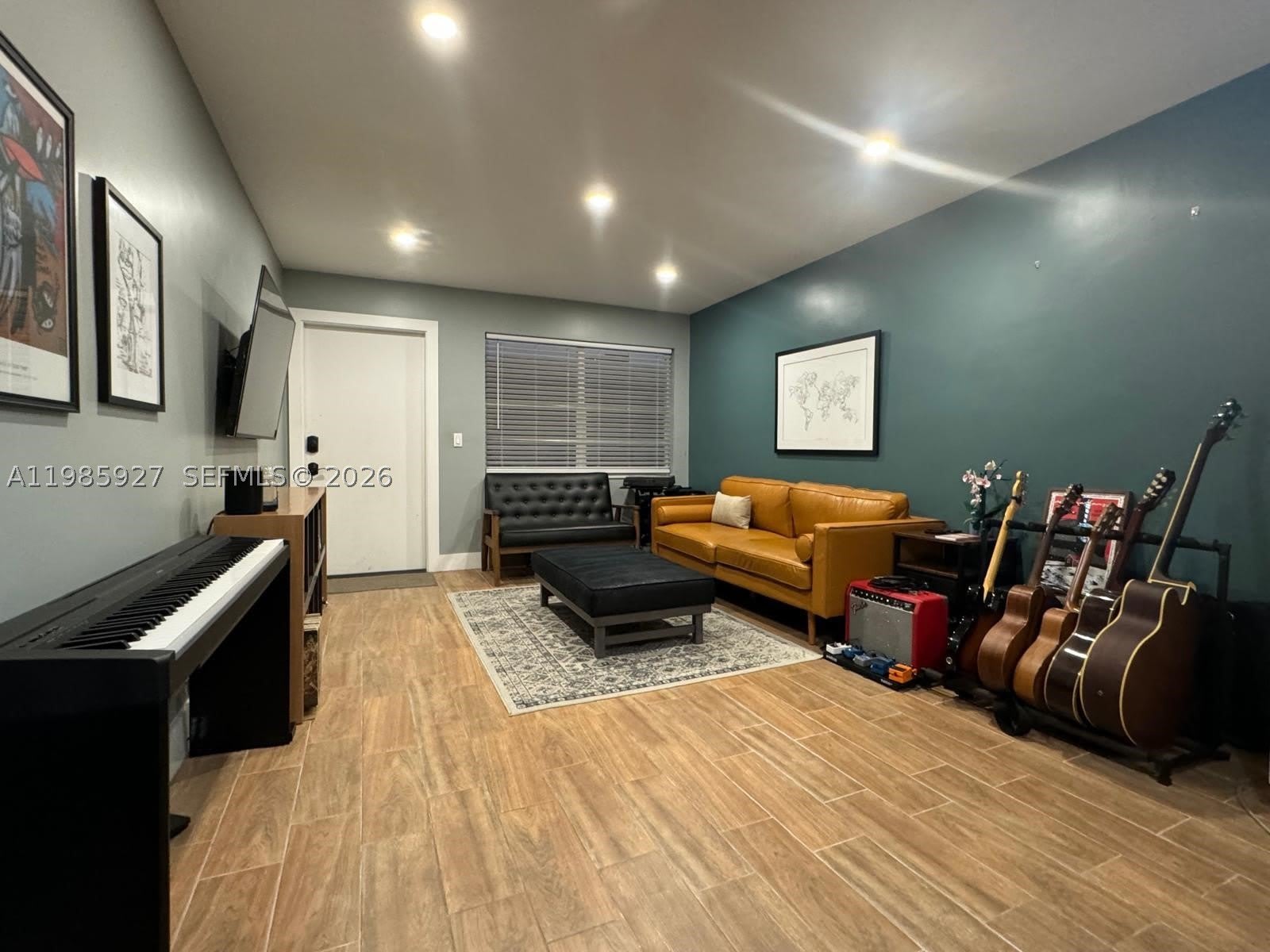2840 Taylor St – photo 4