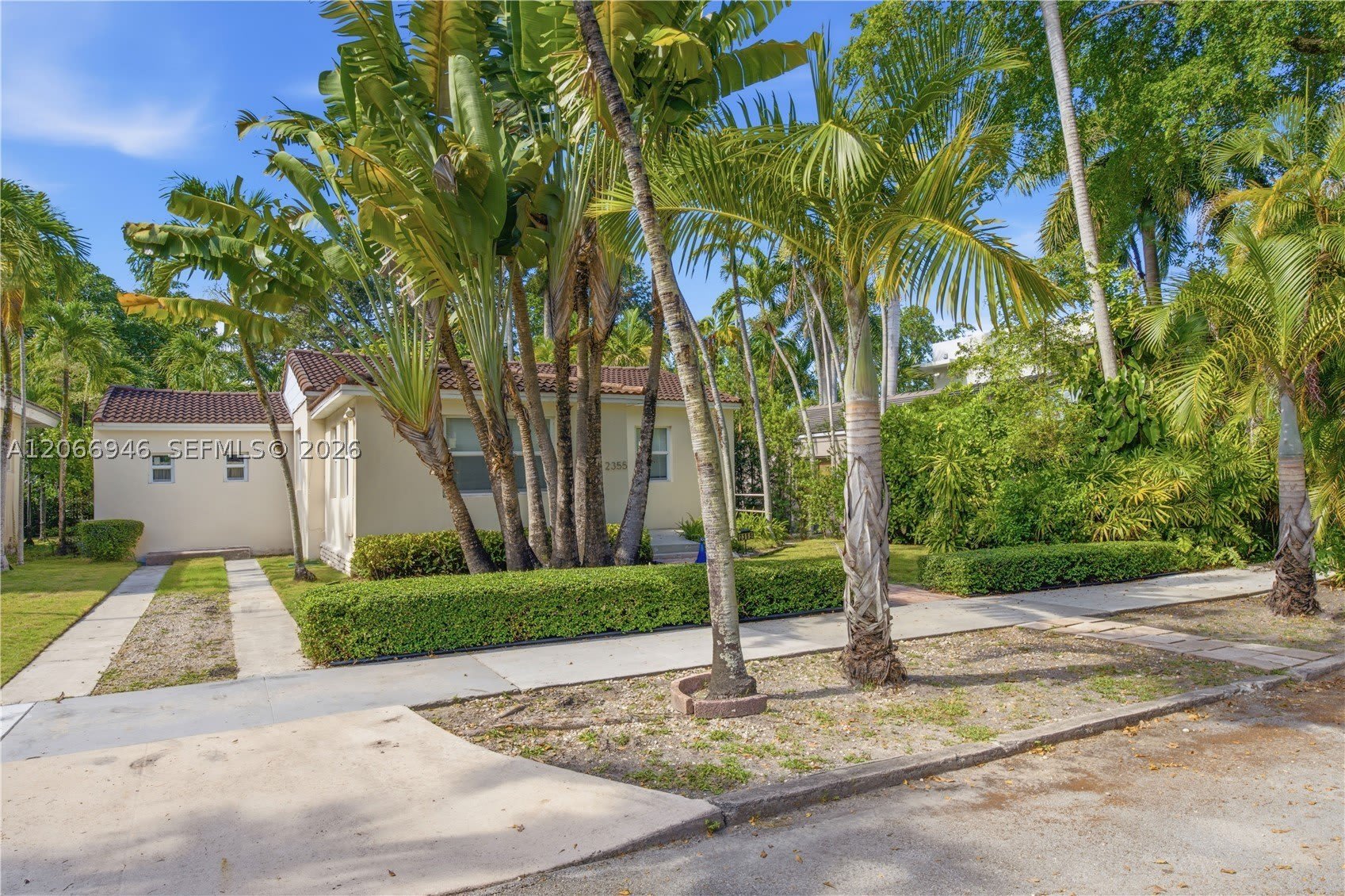 2355 Overbrook St – photo 2
