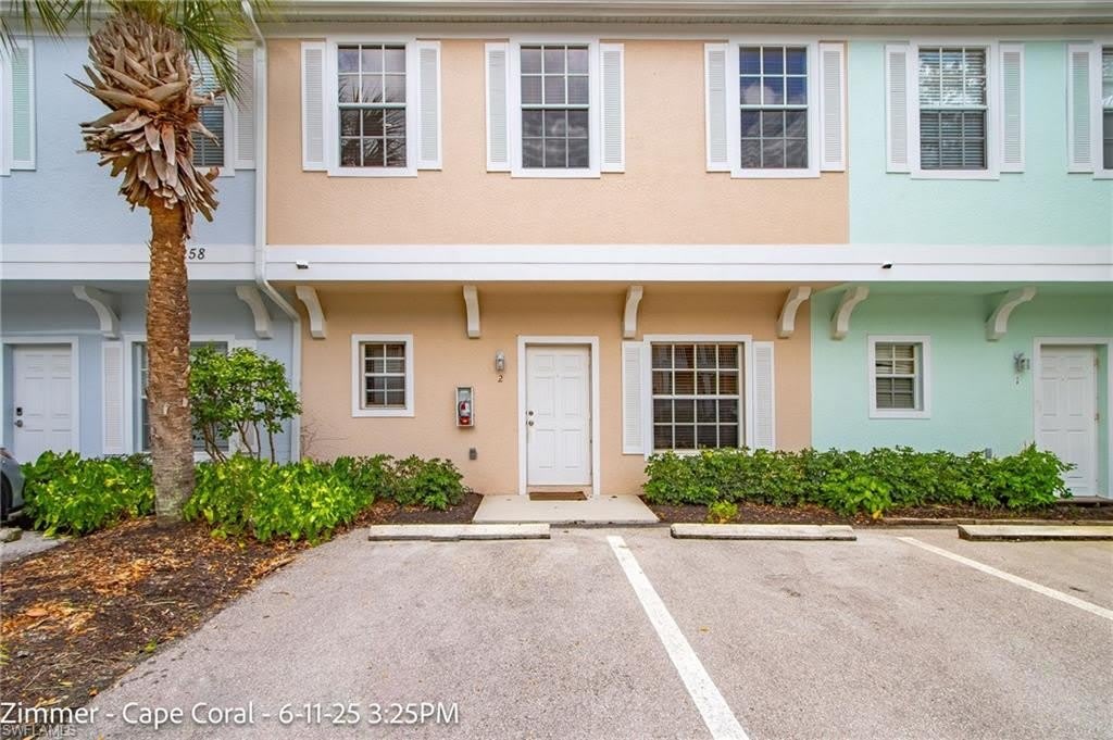 3258 Tamara Dr – photo 1