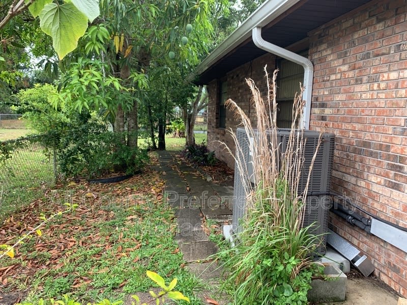 237 Emerson Drive Nw – photo 3