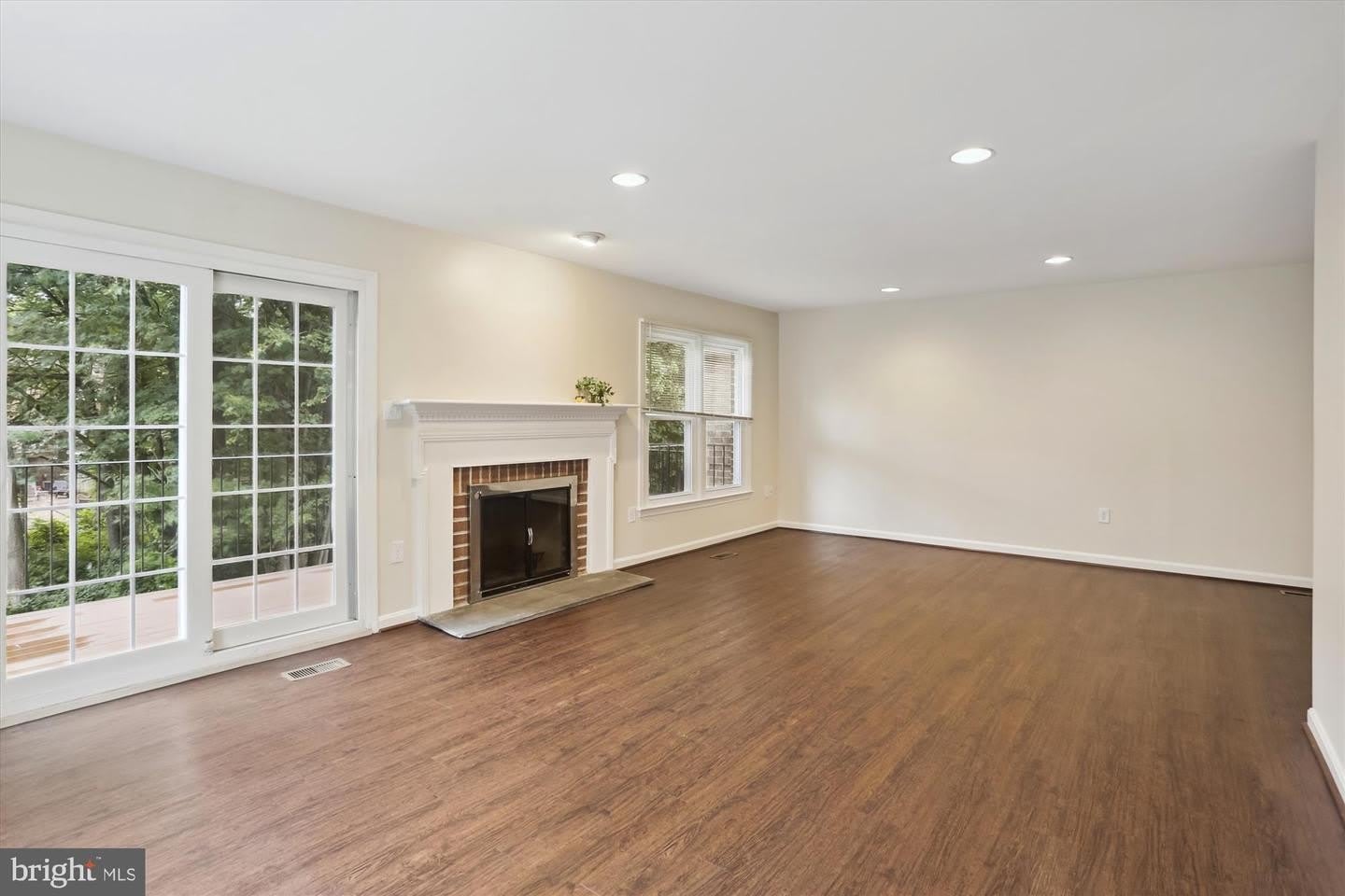 7561 HEATHERTON LN – photo 5