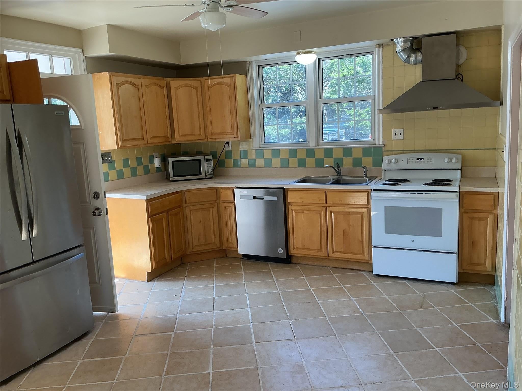 45 Tennyson Avenue – photo 4