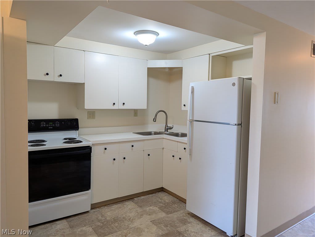 13992 E Center Street – photo 3