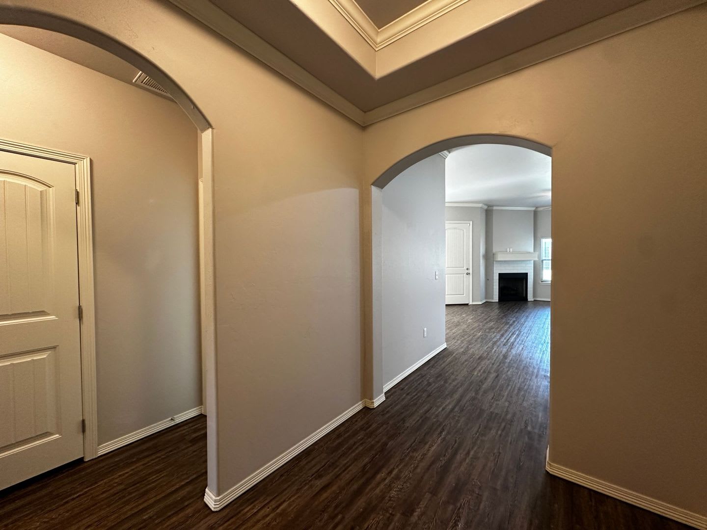 3 Bedroom 2 Bath 2 Car Garage – photo 3