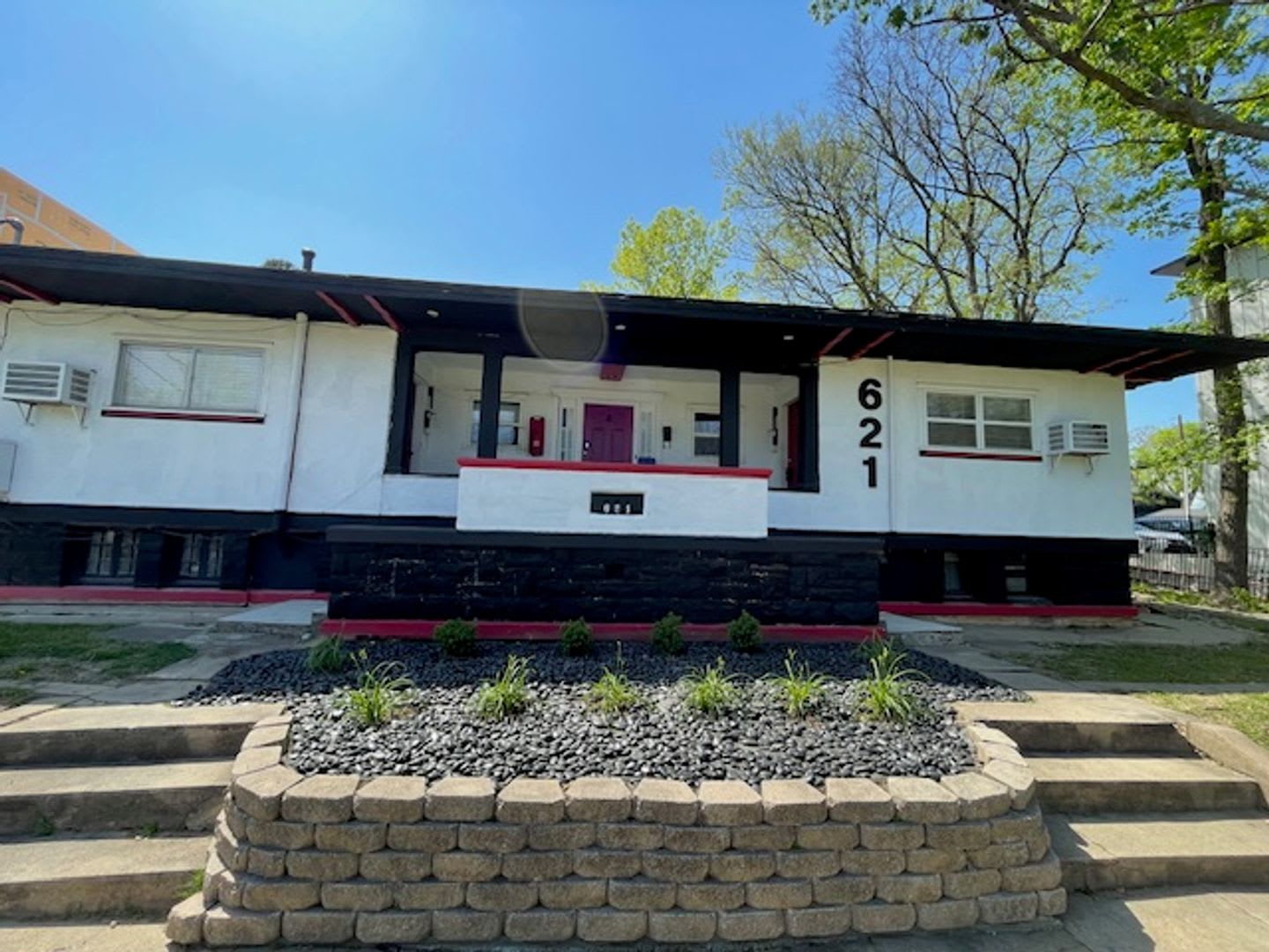 621 Leverett – photo 2