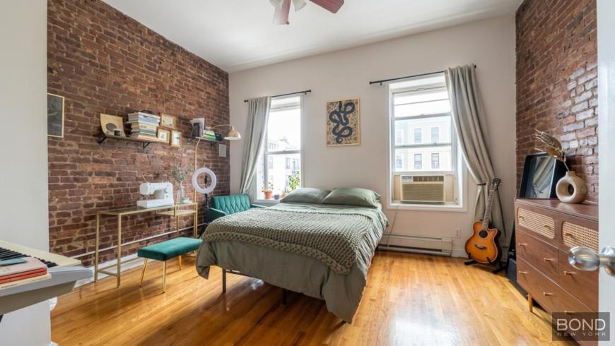 564 Saint Marks Avenue – photo 5