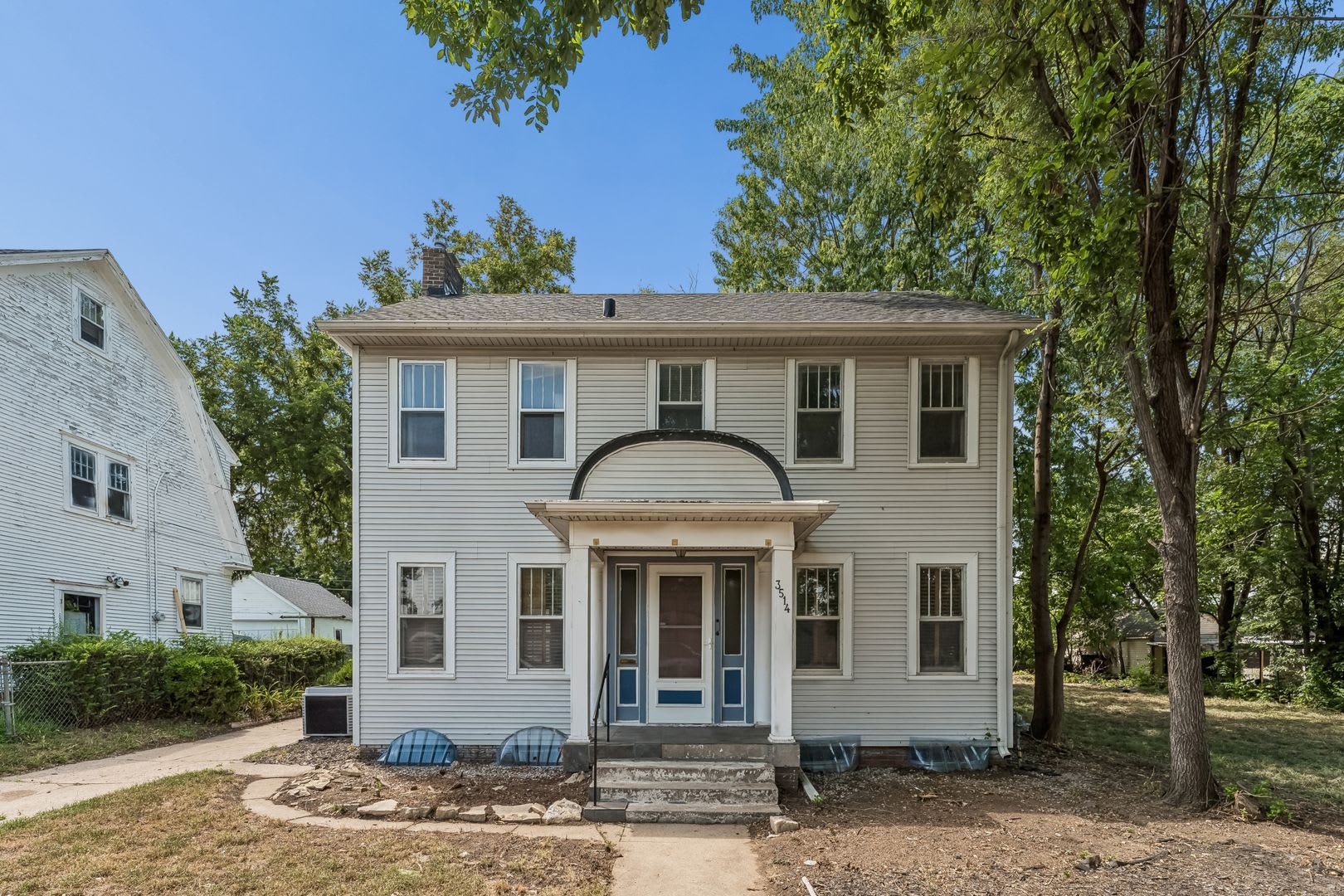 Charming 3-Bedroom Home Near Fontenelle Park – photo 1