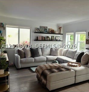 517 Menendez Ave – photo 5