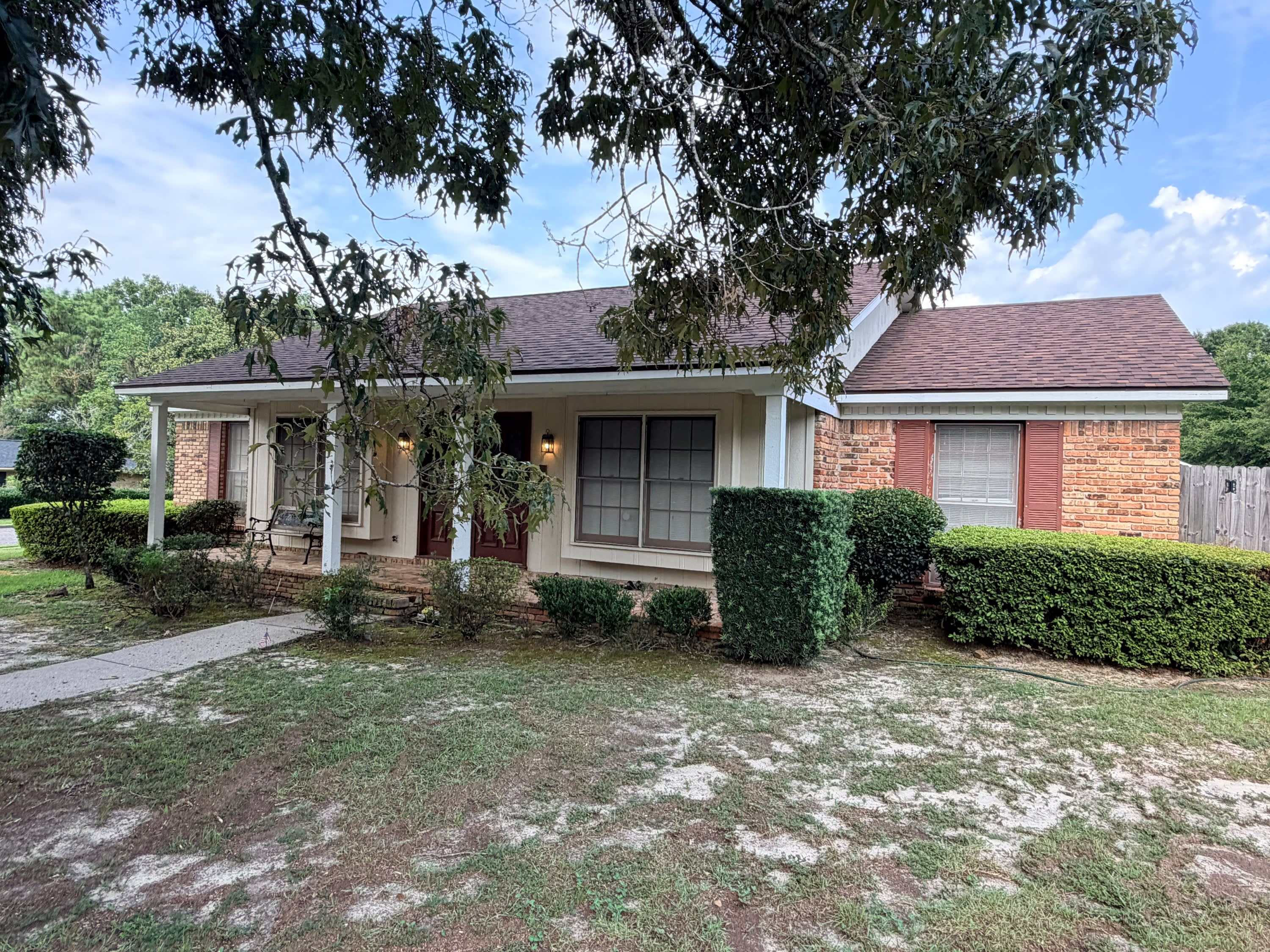 1017 Westbury Drive – photo 3