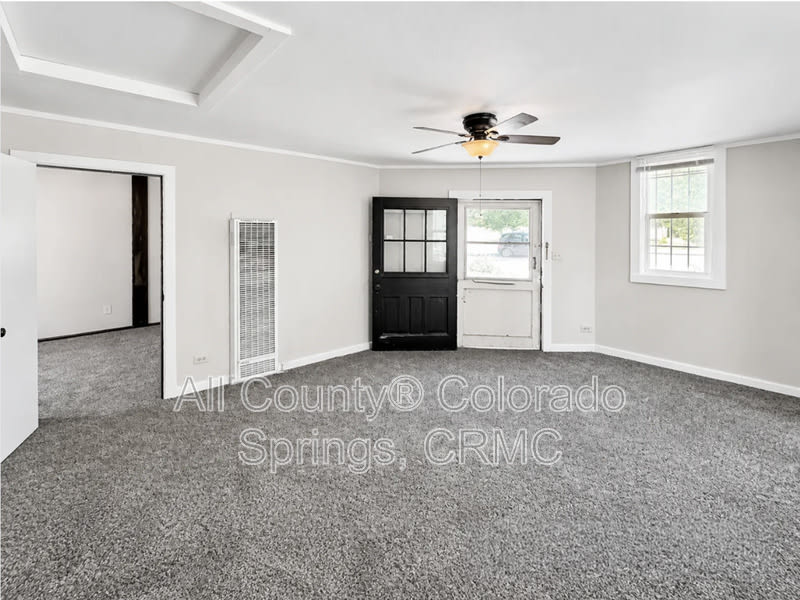 215 E Dale Street – photo 3