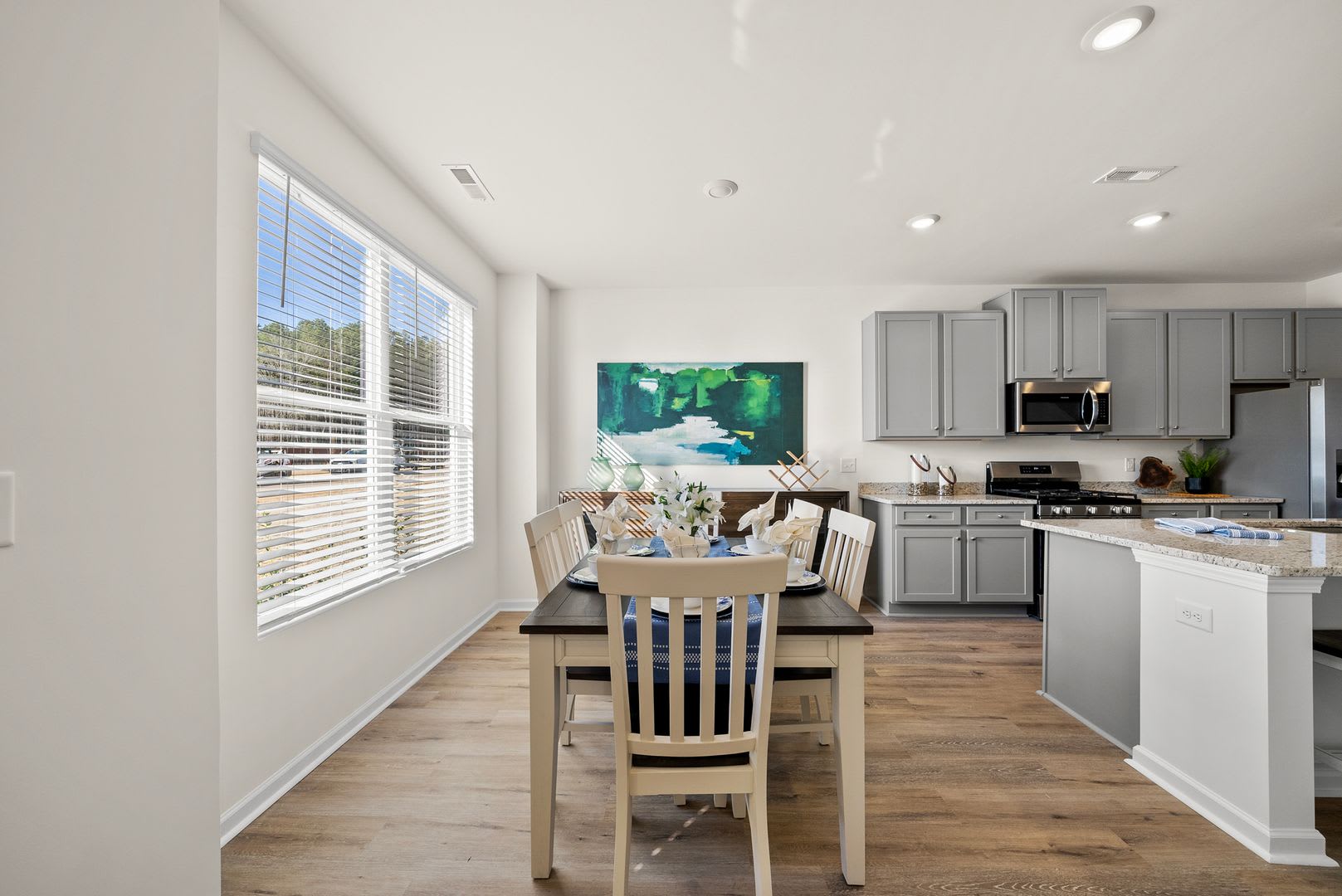 BRAND NEW 3 Bed 2.5 bathroom townhomes in Wake Forest! – photo 4