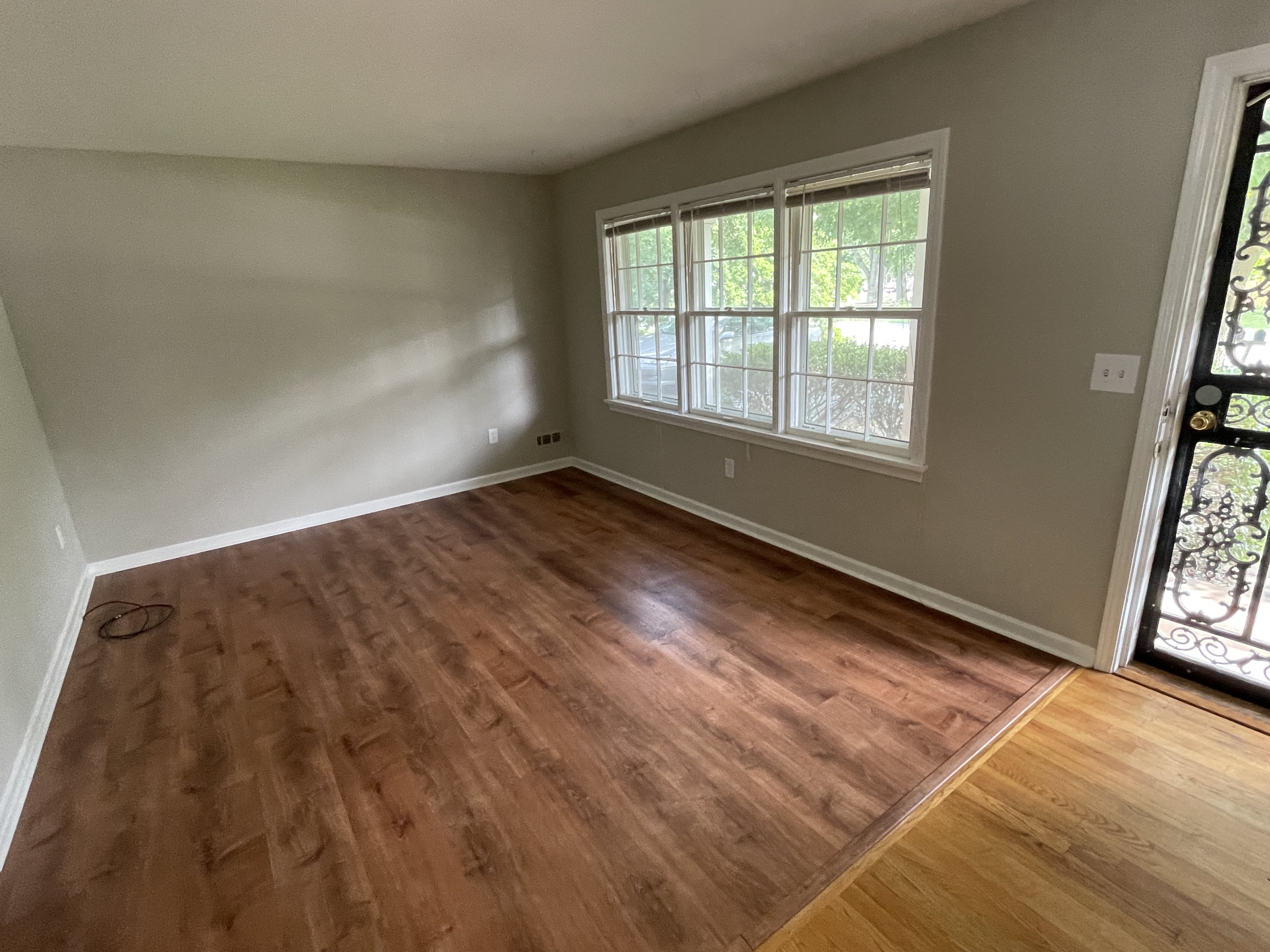 324 Gatewood Ave – photo 3